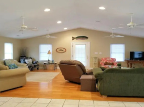 Fish Tales - 4 Br Home