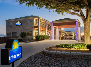 Days Inn by Wyndham San Antonio Near Fiesta Park