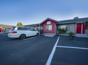 OYO Hotel Portland OR near Airport
