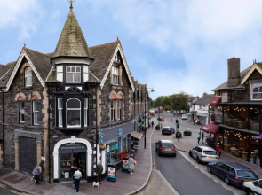 3 Bedroom - 2BR - Apartment - Central Windermere