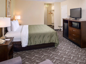 Quality Inn & Suites Montebello - Los Angeles