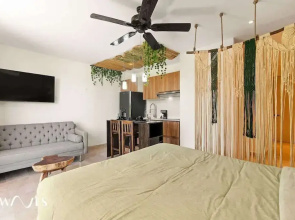 Cozy Great Located Studio W/amazing View