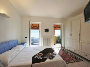 Residenza Vercana Apartments