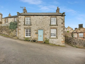 Host Stay Bradley House