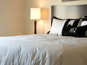 Market Common Suites By Resortquest