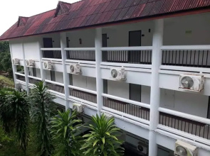 Jansom Beach Resort Ranong