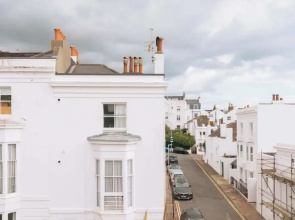Sleek 1BD Flat 5 Mins From City Centre - Brighton