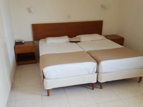 Mandalena Hotel Apts