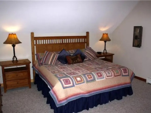 Powder Moose Villa 5 Br home by RedAwning