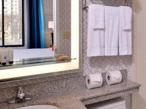 Red Lion Inn and Suites Brooklyn