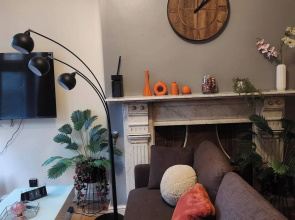 Charming Victorian Apartment in Central Wolverhampton