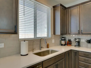 Lovely Tucson Home w/ Private Pool & Fire Pit!