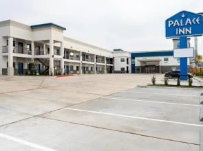 Palace Inn Blue Iah East