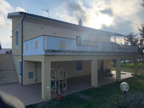 Beautiful Mountain View Home in Castilenti