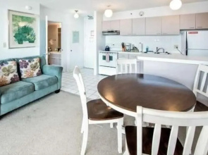 Standard Ocean View Condo - 36th Floor, Free parking & Wifi by Koko Resort Vacation Rentals