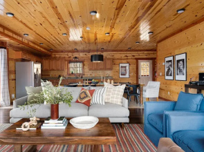 Crystalline by Avantstay High Altitude Retreat! w/ Movie Theatre, Indoor Pool, Hot Tub & Views!