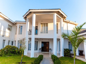 Residence 747 Borrowdale Brooke