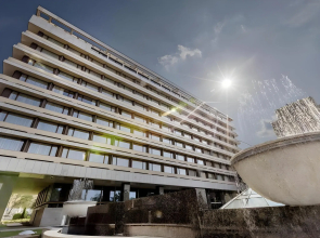 Aro Palace Hotel
