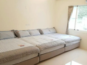 Green Island Dolphin House