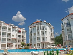 Bravo 5 Holiday Apartments