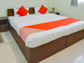 OYO Flagship 48518 Deimaia Guest House