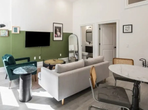 Sosuite 1BR Apt w W/d, Desk Alcove