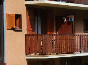 LA Croix DU SUD N°217 : Studio Cabine 4 Personnes / Studio Cabin 4 Peopleed East