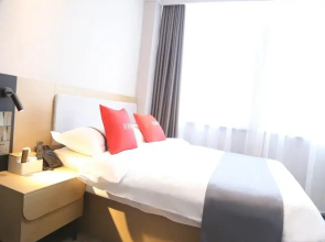 Thank Inn Shandong Heze Cao County Zhuangzhai Town Center Turntable