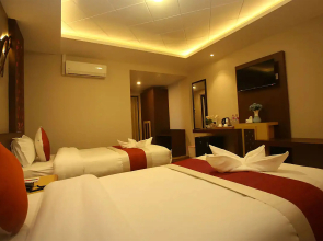 Kings Hotel Rajkuti