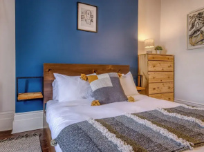 Remparts 2 Bed w Private terrace & sauna