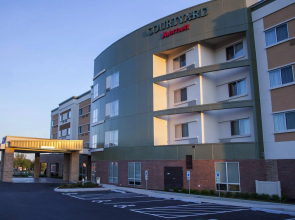 Courtyard by Marriott St. Louis St. Peters