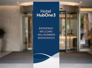 Hotel HubOne3 Istres