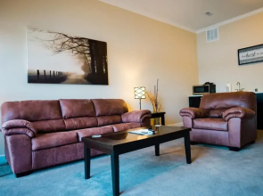 1 Bedroom Lake View Villa - Unit 306