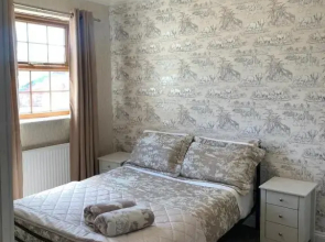 13 Hooton Cottage 3 Bed
