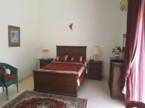 Myriam and Frank Residence