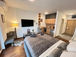 White Homes 16 - Master Quart