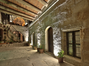 Melek Cave Hotel