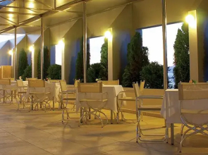 Dolphin Resort Hotel & Conference