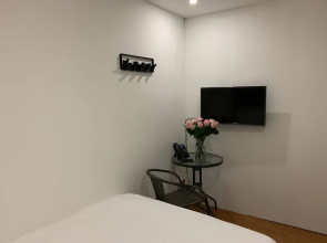 Room-private Room With Tv Polanco