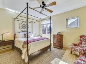 Larson Lane 217 - 4 Br Home