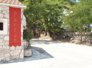 Amazing Home in Dingac-potocine With Wifi and 2 Bedrooms