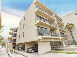 Beachcomber by Distinctive Beach Rentals