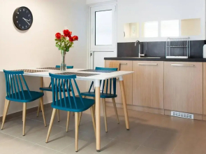 TONI'S New 2bdroom Apartment near Stadium