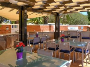 Casa Monte Cristo Apartments - Lime