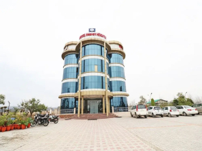 OYO 29383 Hotel Heaven Heights