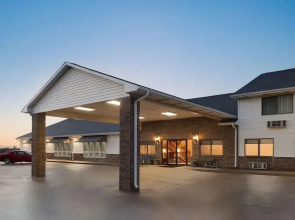 Super 8 Bethany Mo