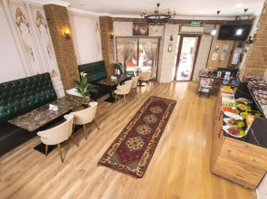 Kupa Pension Old City