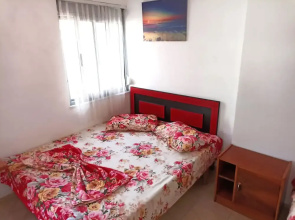 Quiet Apartment by the sea Num9495