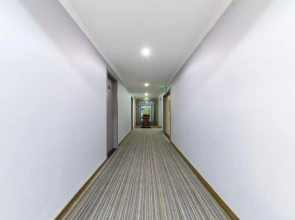 Changzhou QMAX Express Hotel (Jintan Yaohan Store)