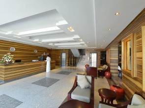 La Fontaine Al Shorouq Suites